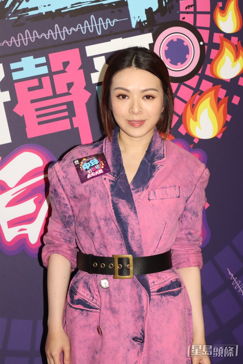 講到缺席好友何超蓮的峇里島婚禮，JW表示：「請1個鐘錄節目都好難，如果真係去婚禮要3、4日，真的度不到期。」