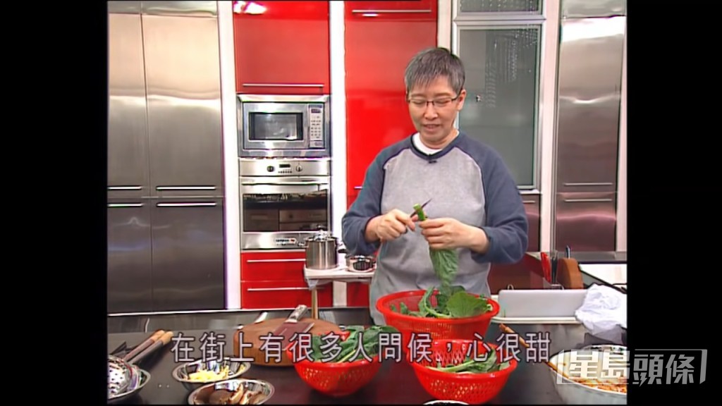 蘇施黃2005年曾因患癌而令節目短暫停播,不過短短數個月後就復出。