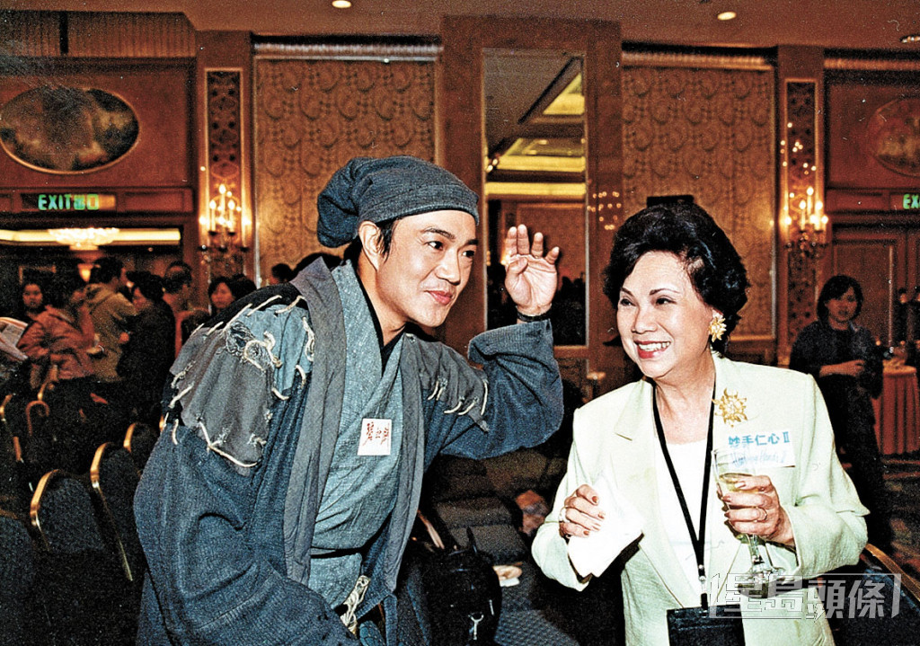 魯振順於80年代一度被TVB投閒置散，約滿後他便轉投亞視拍劇，後來還獲台灣電視台邀拍劇。