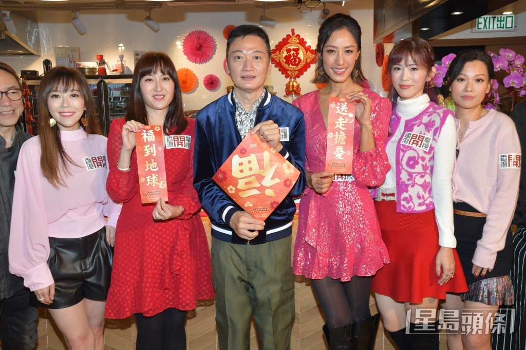 余思敏雖然婚後已離職,專心做家庭主婦,但近年亦有亮相HOY TV節目。