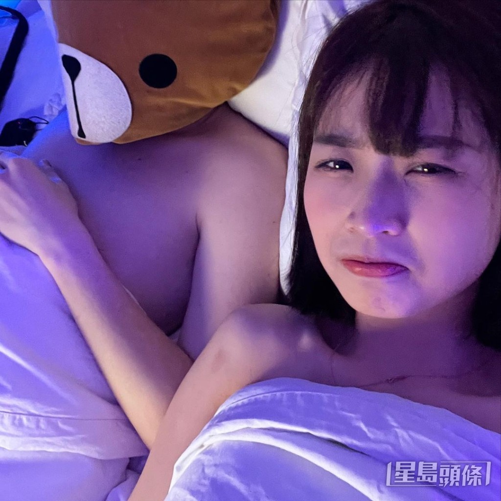 嘉盈本身是網上頻道「熊仔頭」成員,近年踩過界拍電視和電影。