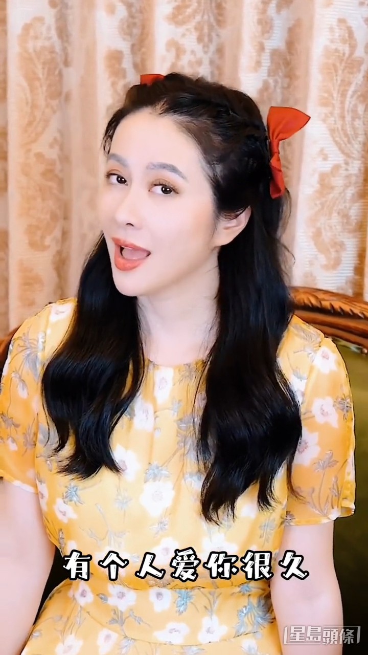 叶璇的下巴尖到吓人。