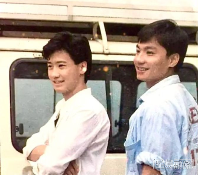 林俊贤（右）是80年代靓仔小生。