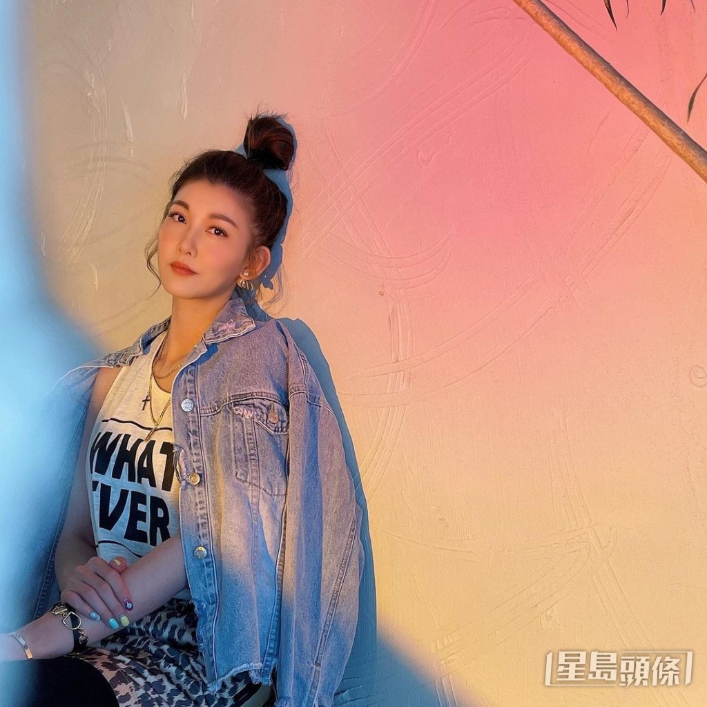 李彩華受訪時表示，與丈夫疫情期間只靠電話聯絡。
