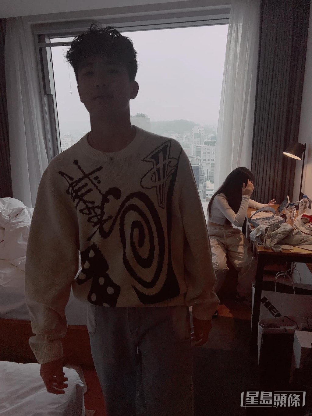 曹格的兒子長大不少。