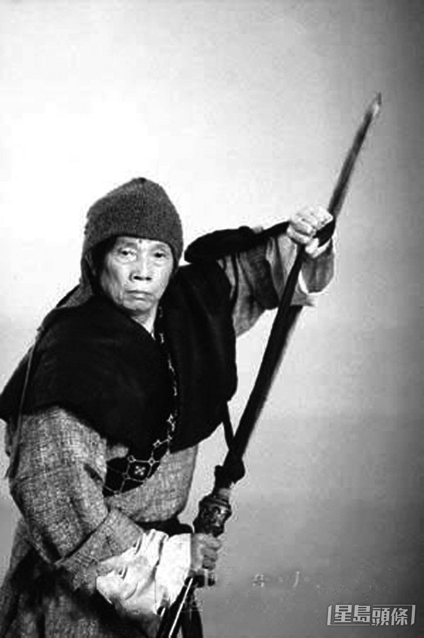 劉家良50年代加入影壇，曾執導拍過多部功夫武俠片，在圈中地位崇高。