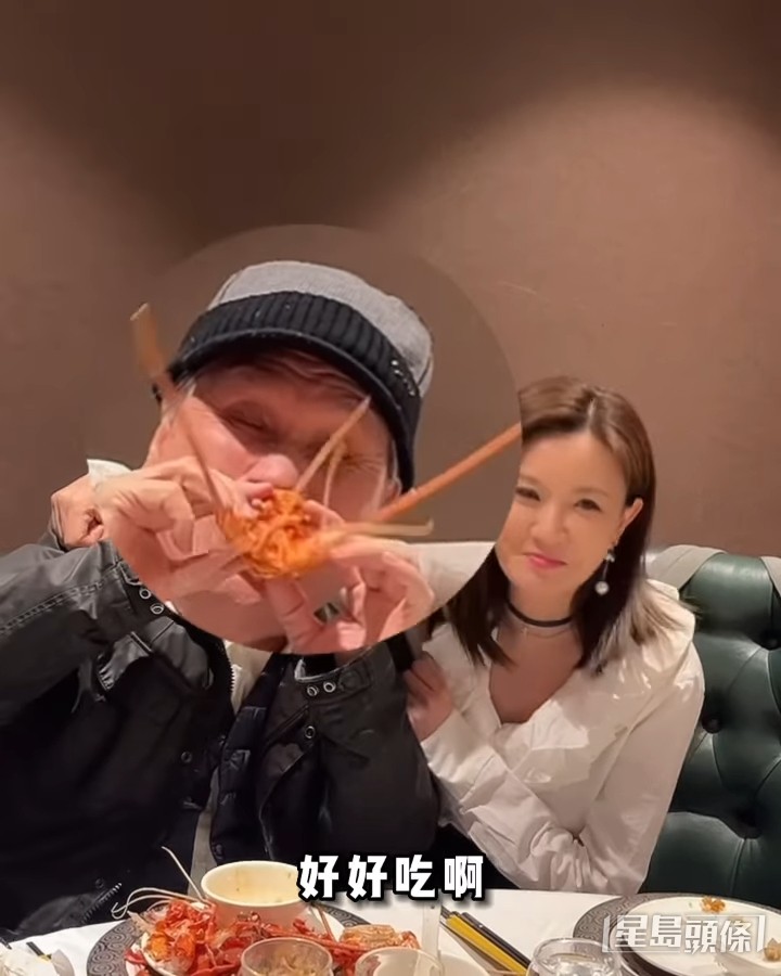 张文慈的爸爸大赞好食，又指是女儿请客。
