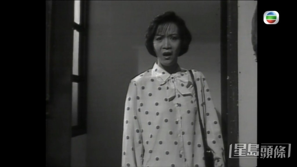 另一個師奶街坊劉桂芳,1988年加入無綫至今,拍過近300劇集,包括重頭劇《壹號皇庭》、《怒火街頭》、《黃金有罪》等,橫跨幾個年代。不過全是綠葉配角,後來變成專演師奶、潑婦的路人甲乙丙。她1989年剛加入無綫,曾在《他來自江湖》飾演吳孟達前妻、周星馳阿媽,劇中的捉奸戲至今仍是經典。2006年劉桂芳參加《Sunday好戲王》憑住精彩演出,獲得「另類好戲王:倀雞王」。