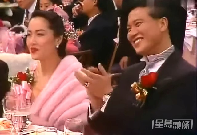 1992年,恬妞與萬梓良舉行盛大婚禮。