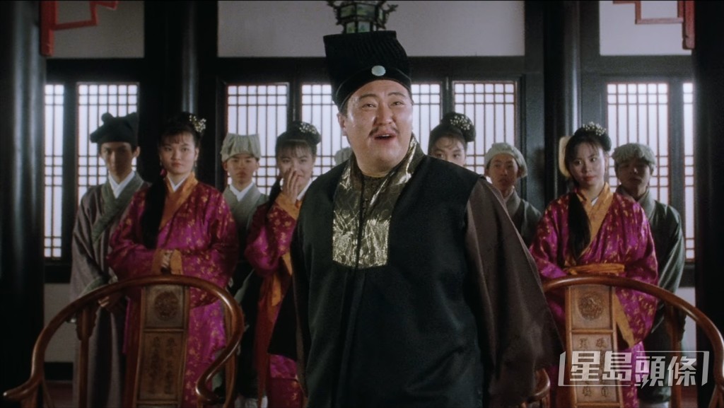 1993年《唐伯虎點秋香》飾演「對穿祥」,角色一樣經典。