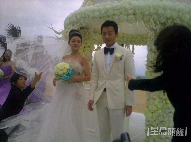 大S與汪小菲2010年11月結婚，翌年3月在海南島舉行婚禮。