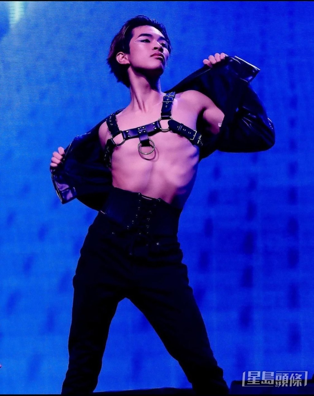 大晒最强body。