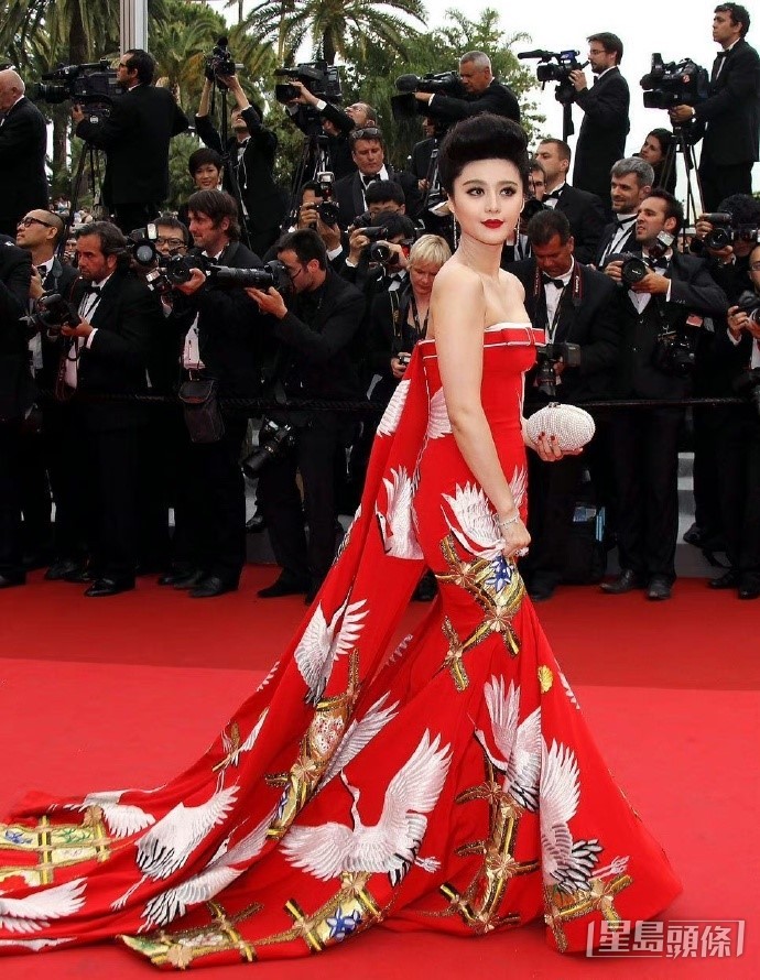 回顧過去的紅地氈Look，范冰冰都特別鍾情中國風。