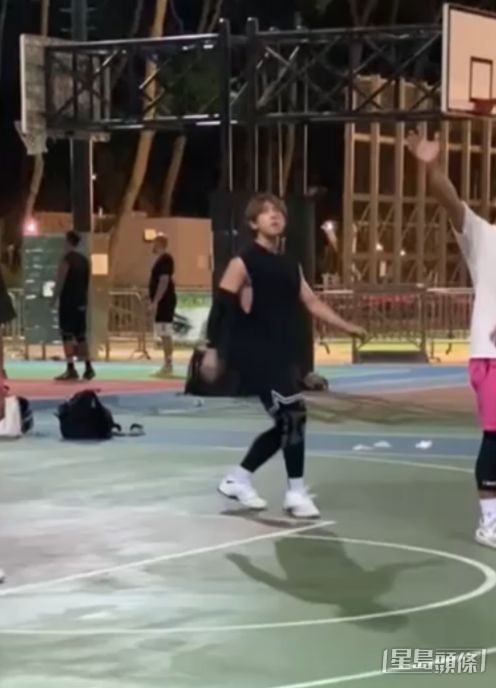 姜濤經常到街場打波,引來很多Fans追星,他曾透露感到困擾。