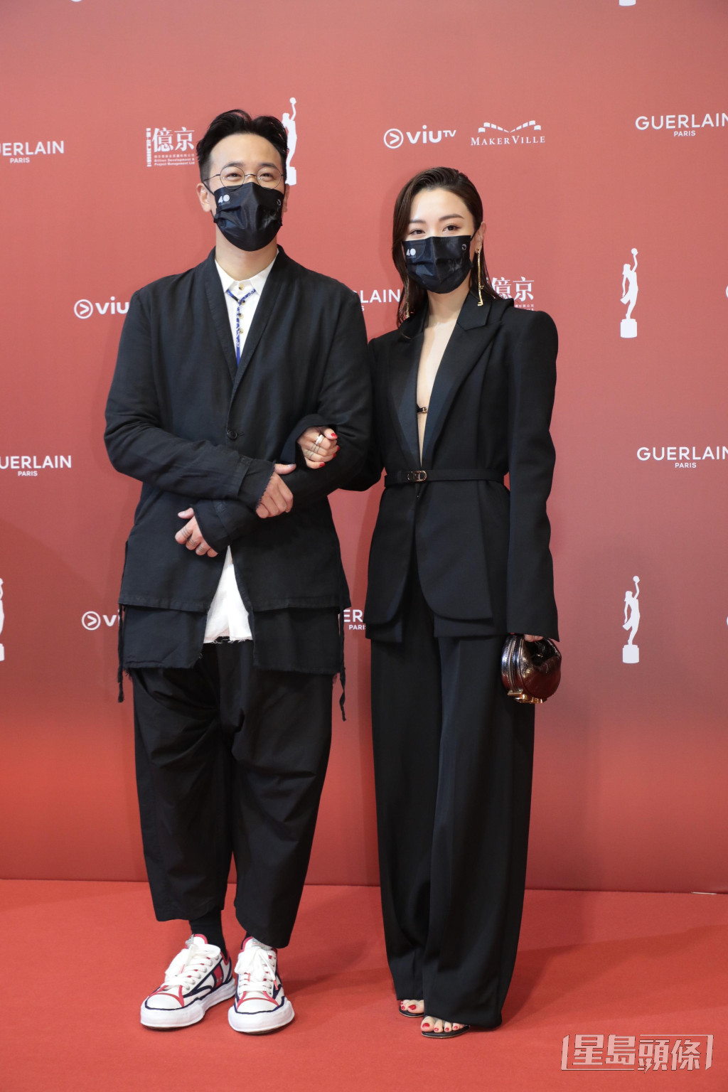 曾國祥和太太王敏奕出席《第四十屆香港電影金像獎》頒獎典禮。