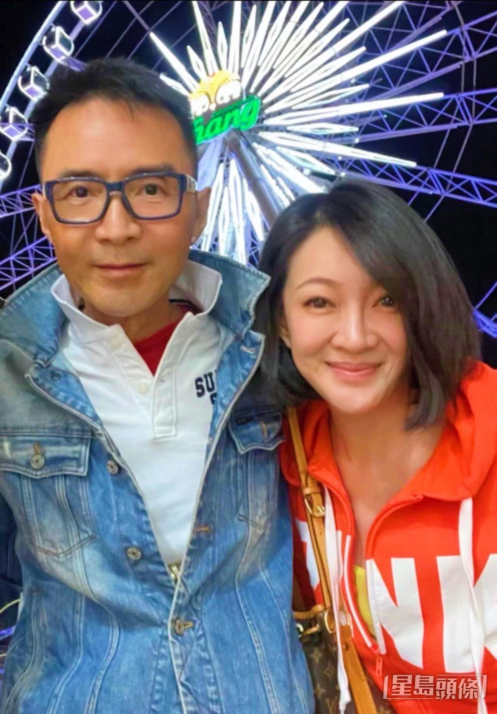 56歲林利同老婆閃電復合遊泰浸紅色泡泡浴 網民問：這麼激情？ | 星島日報