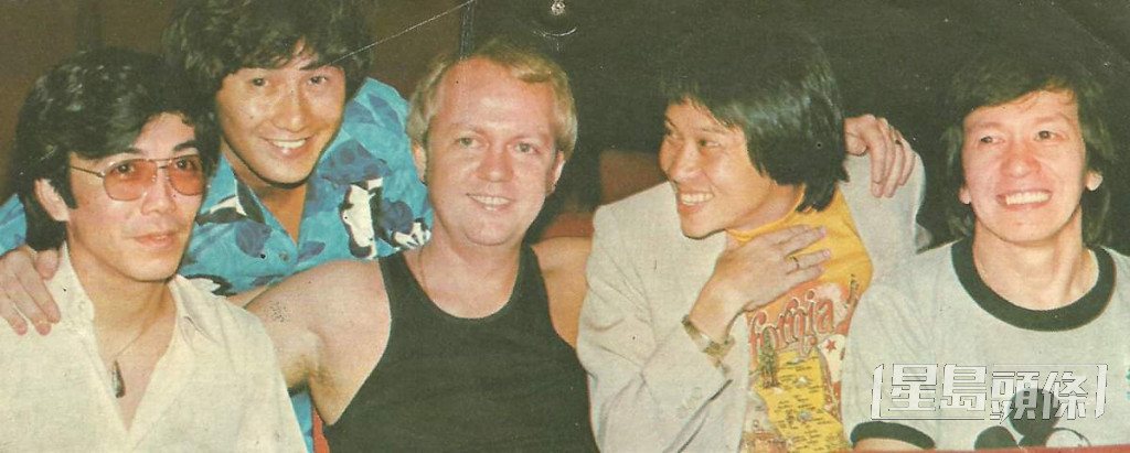 1967年时，Joe Junior(右一)、许冠杰(左二)和泰迪罗宾(右二)等都系当红歌手。