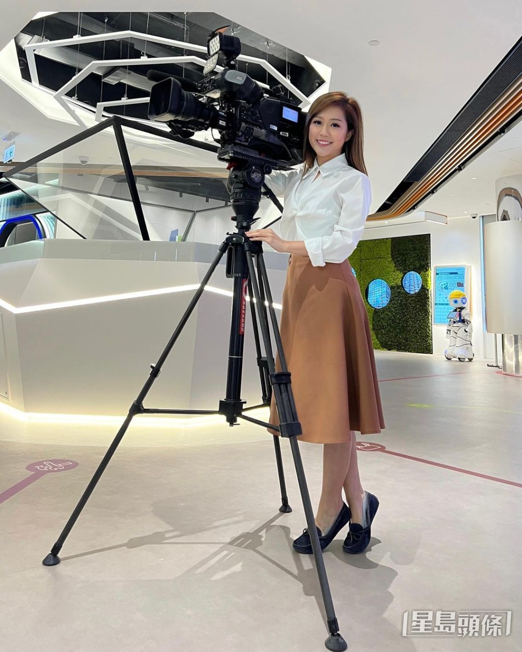 伍楚瑩月中貼相表示是最後一次出crew。