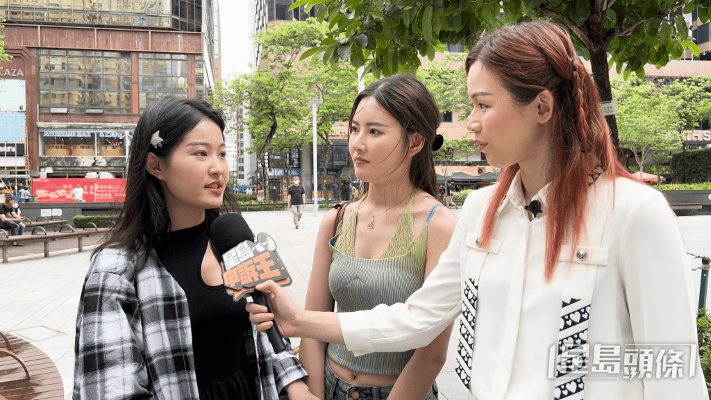 黃小姐（左一）指不時會服食中藥調經，認為效果不錯。