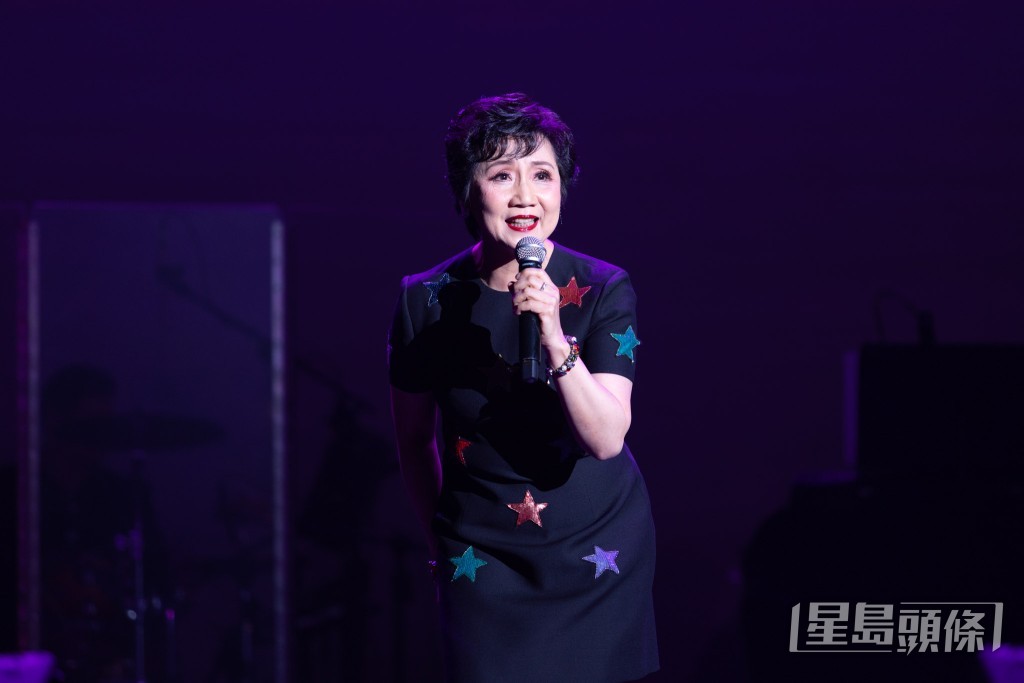 張德蘭早前在鄭國江演唱會演出。