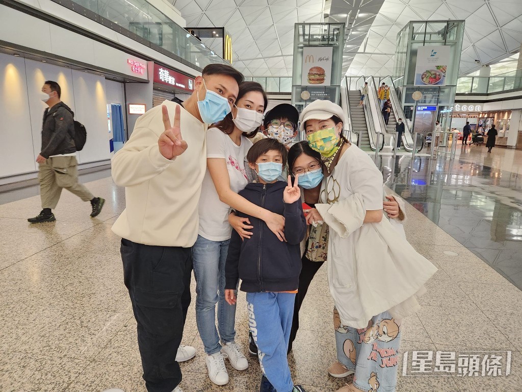 伍文生太太月初曾在社交網貼相，透露已經返回澳洲繼續生活。