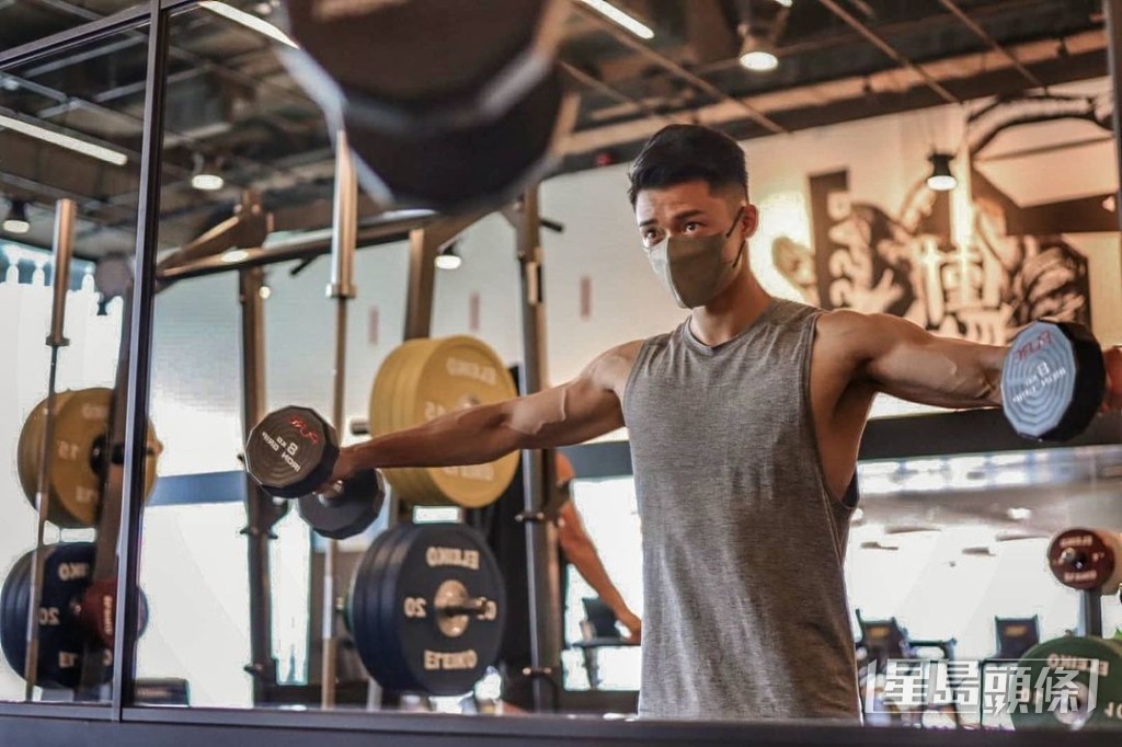 迷上健身的Godwin,已考得健身教練牌,入行後仍有教學生。