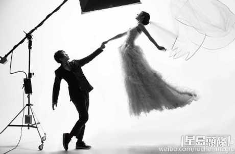 两人2015年在北京领证结婚。
