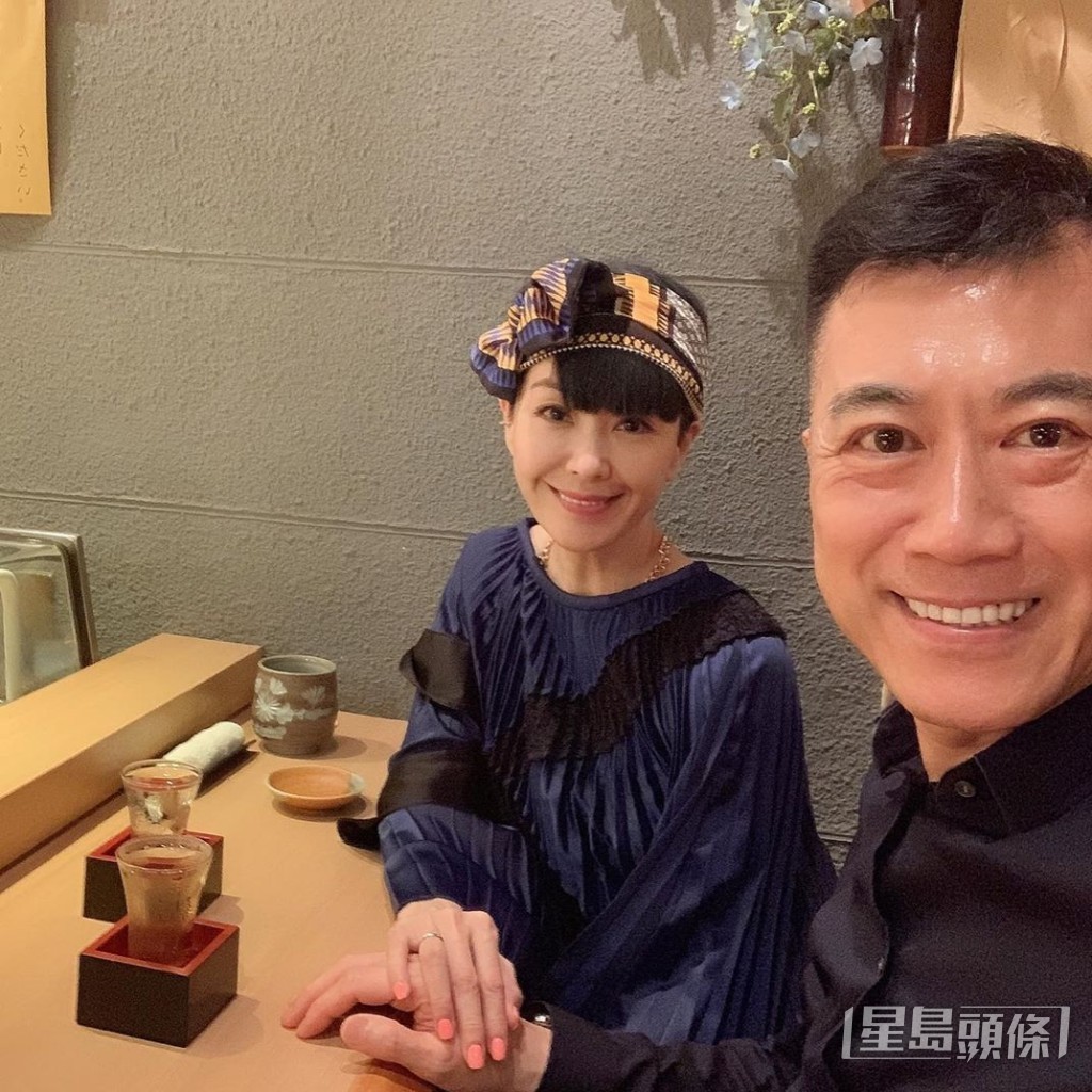 伍詠薇曾問過老公:「想分開如果你想分開,就同我分開,如果想再試吓就一齊,所以當時我哋好自然就圓滿解決咗。」