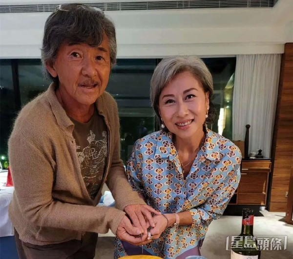 葉倩文與老公林子祥於1996年結婚。