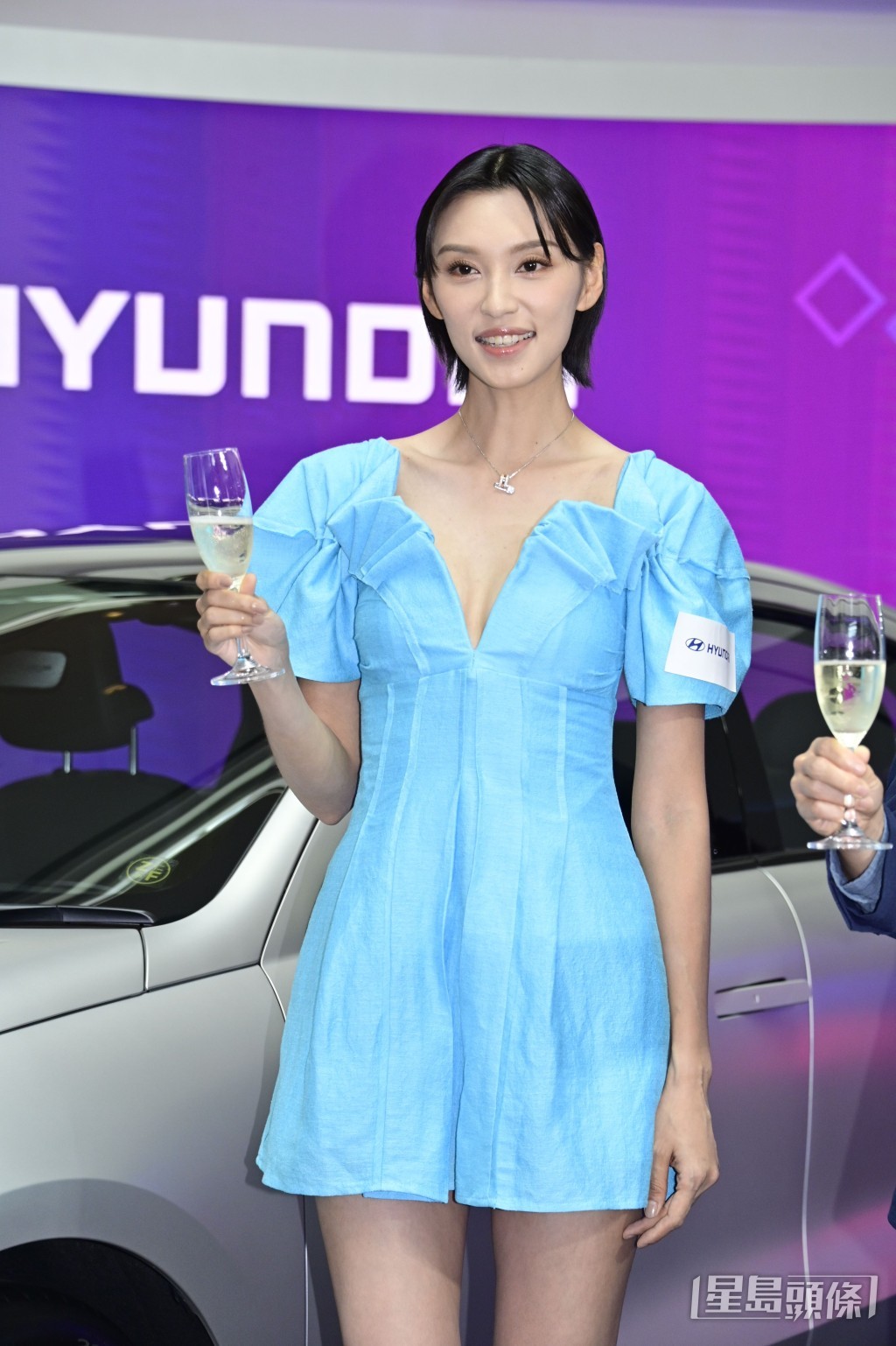 王丹妮唔会叫老公送车。