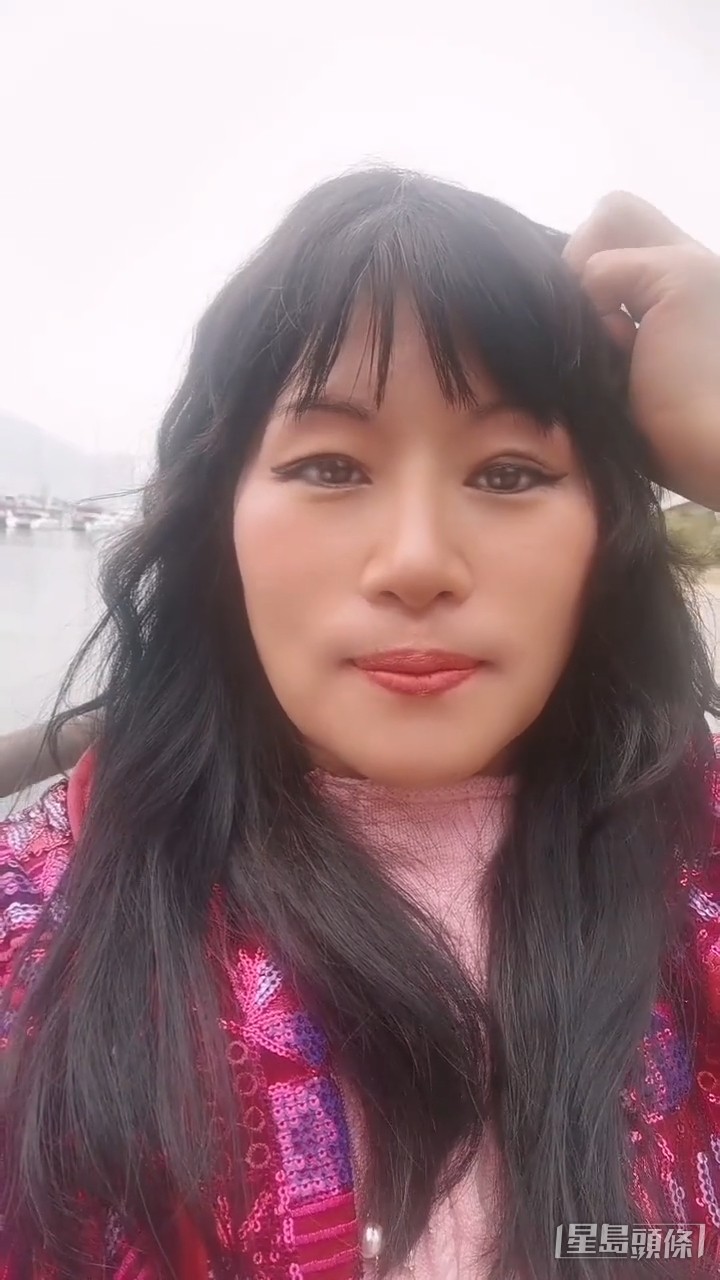 七師傅指此大法一定要在海邊做,捉住身上痛處或不舒服的位置,然後向海扔走負能量,七師傅聲稱可以馬上見效。