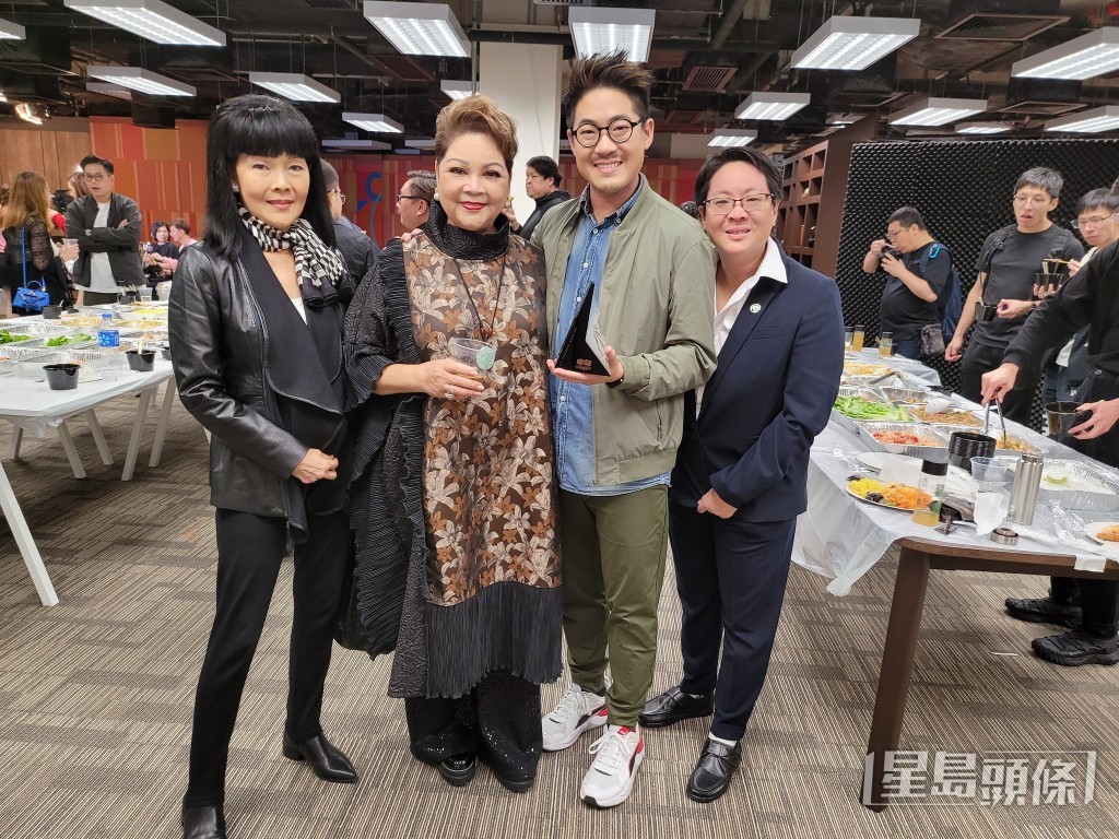 肥媽賽前睇好英國豪。