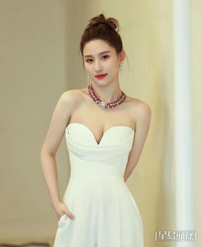 何超蓮婚前狀態大勇。