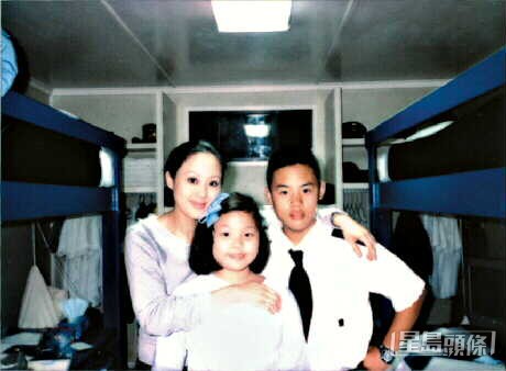 章小蕙與鍾鎮濤離婚後,一對子女歸前夫撫養。