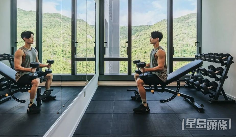 迷上健身的Godwin,已考得健身教練牌,入行後仍有教學生。