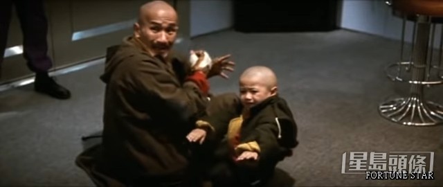 「光頭仔」王嘉明在《最佳拍檔》系列飾演麥嘉兒子。