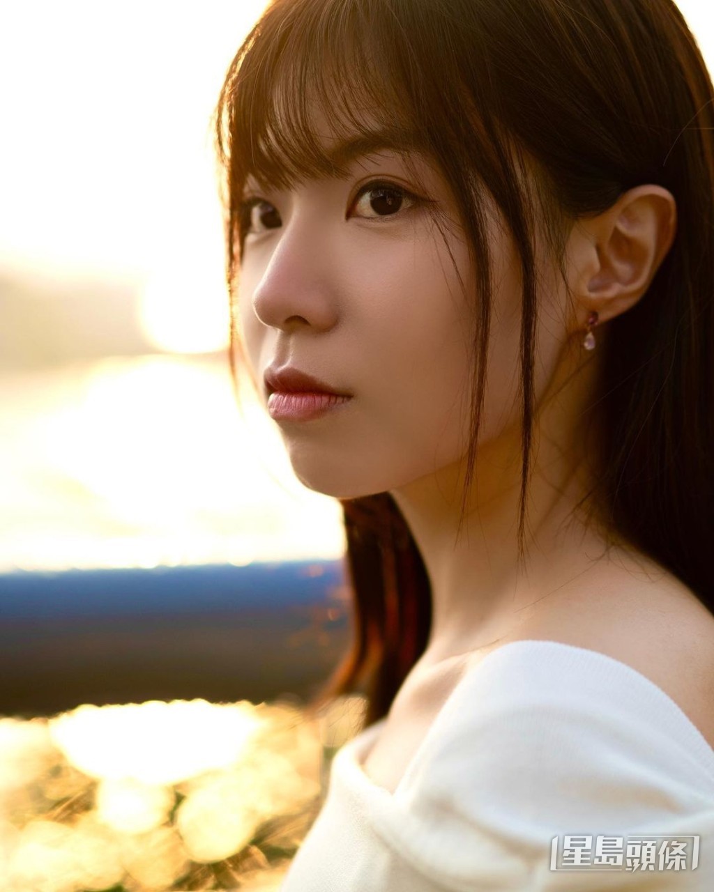 網民大讚靚女。