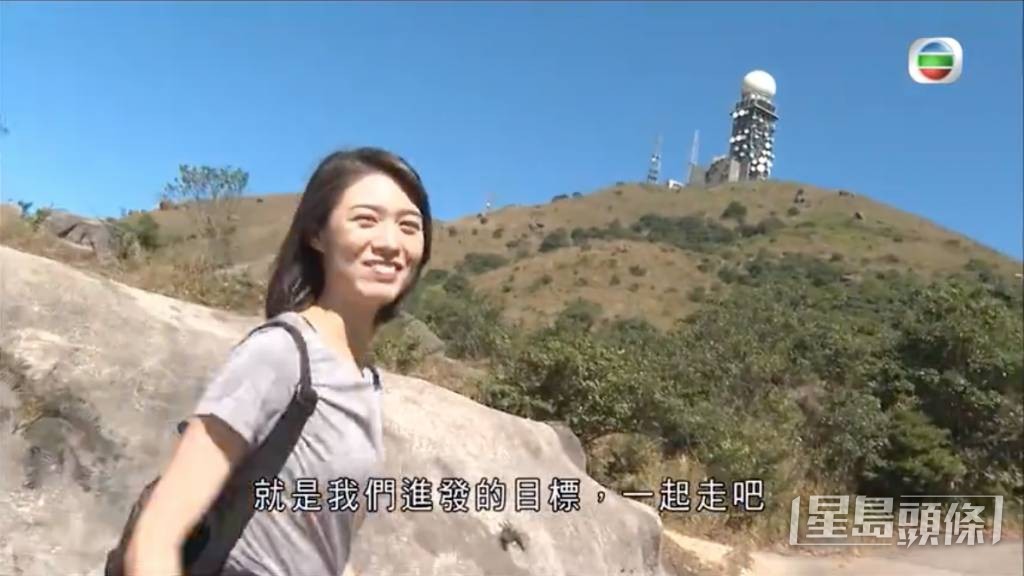 擁甜美笑容的黎在山,是首位模特兒女主播。