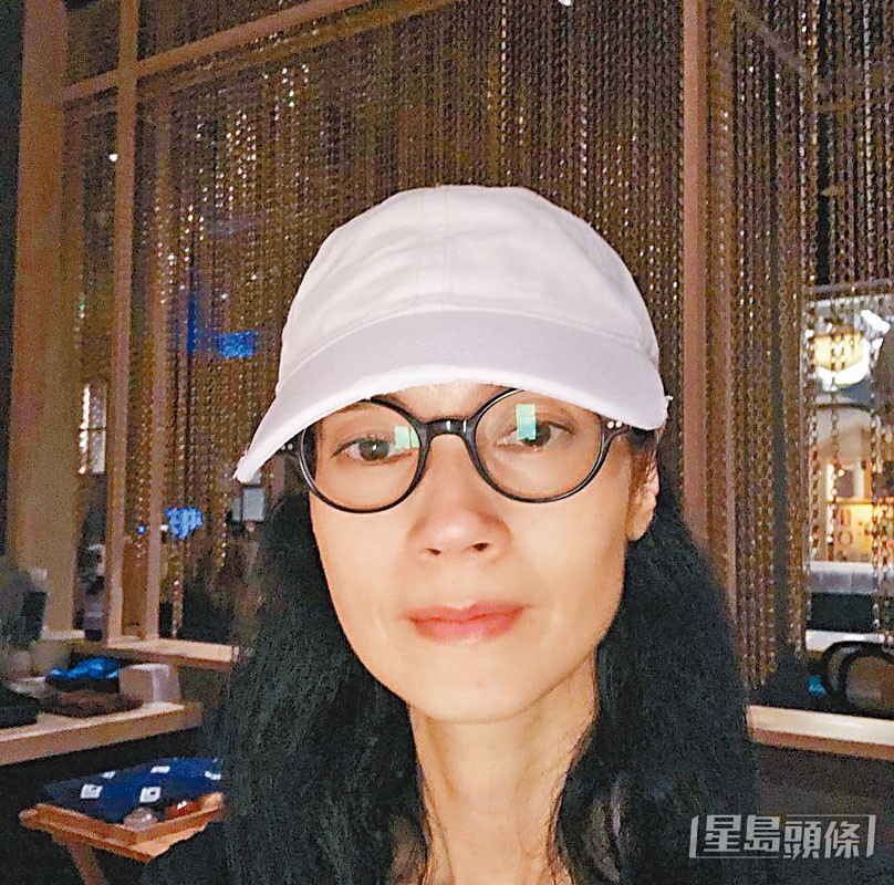 鄭艷麗其實與以前分別不大。 