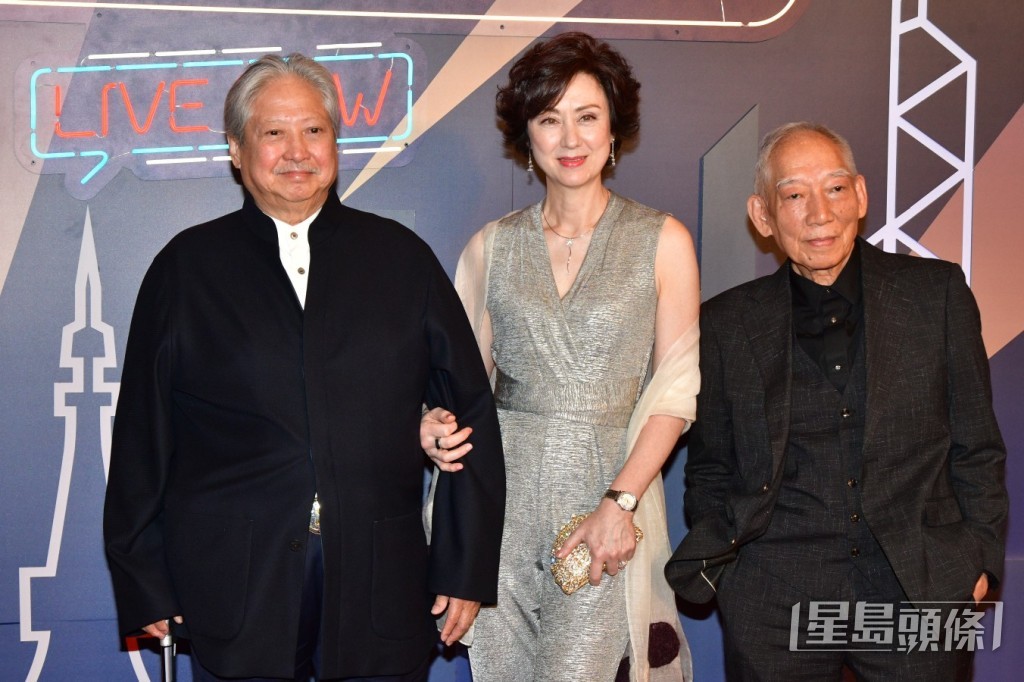 高麗虹甚少公開露面，今晚難得陪洪金寶到場領獎。