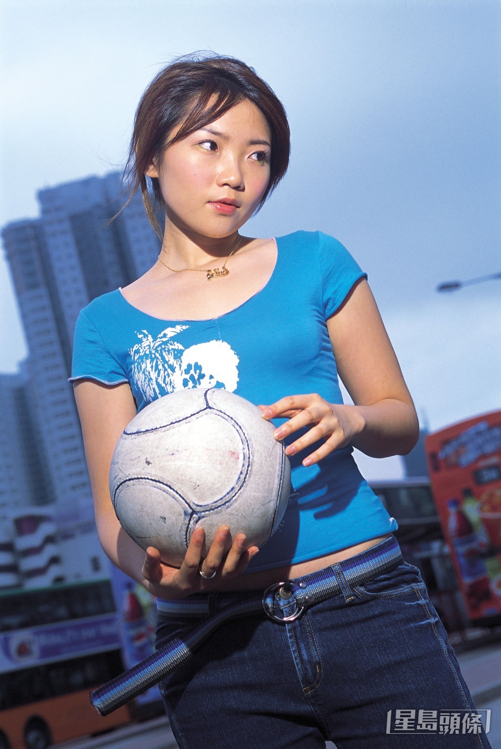 張致恒2004年曾與比他大5歲的傅珮嘉發展「姊弟戀」,當時因遭公司反對,戀情亦轉為低調。