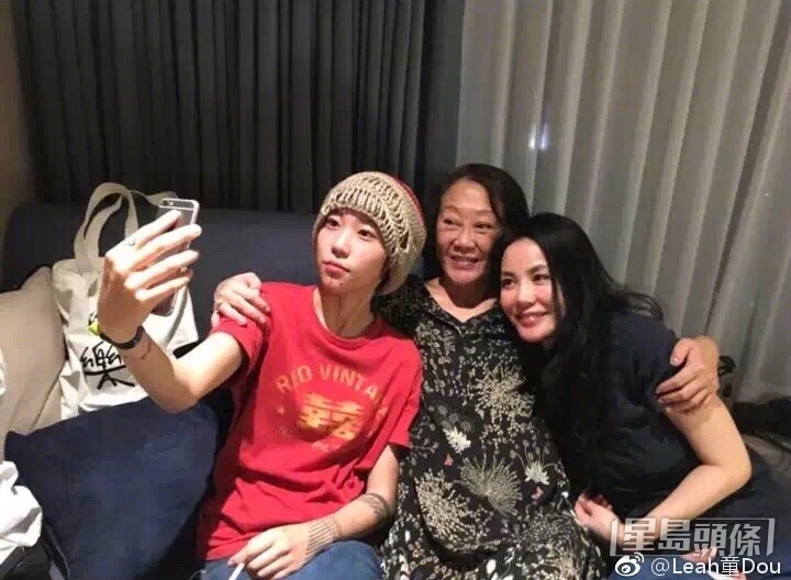 曾有傳陳家瑛為幾位巨星工作多年,有數億身家,其實多年前早已「唔憂做」。