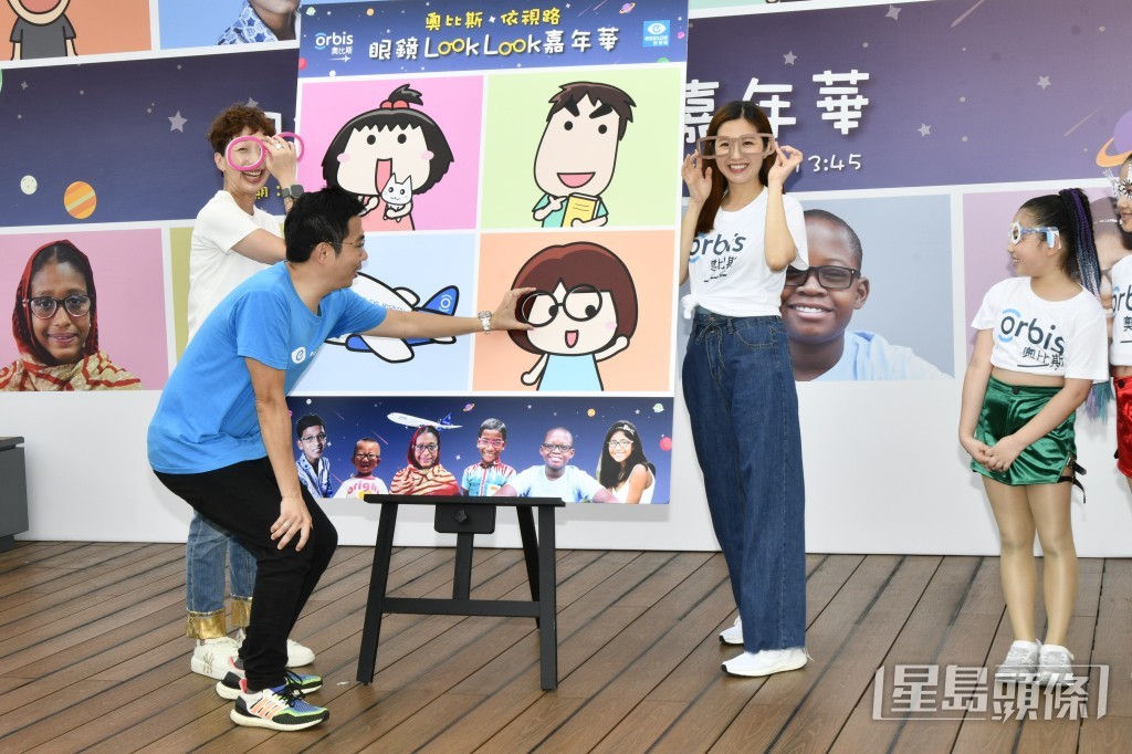 陈自瑶表现活泼。