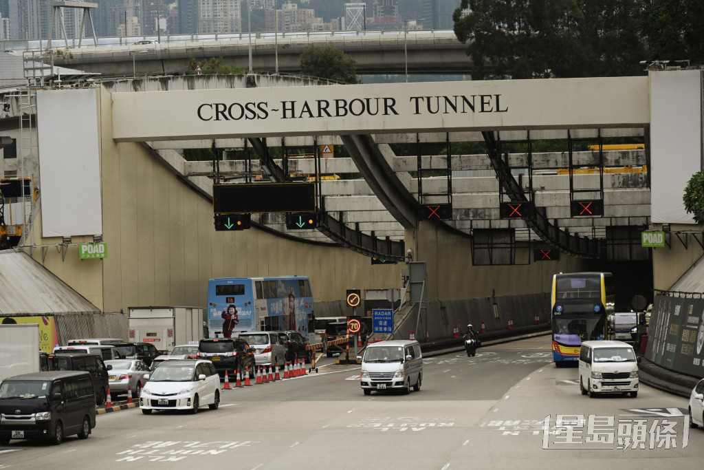 罗淑佩预料“易通行”将在今年夏季扩展至三条过海隧道。资料图片