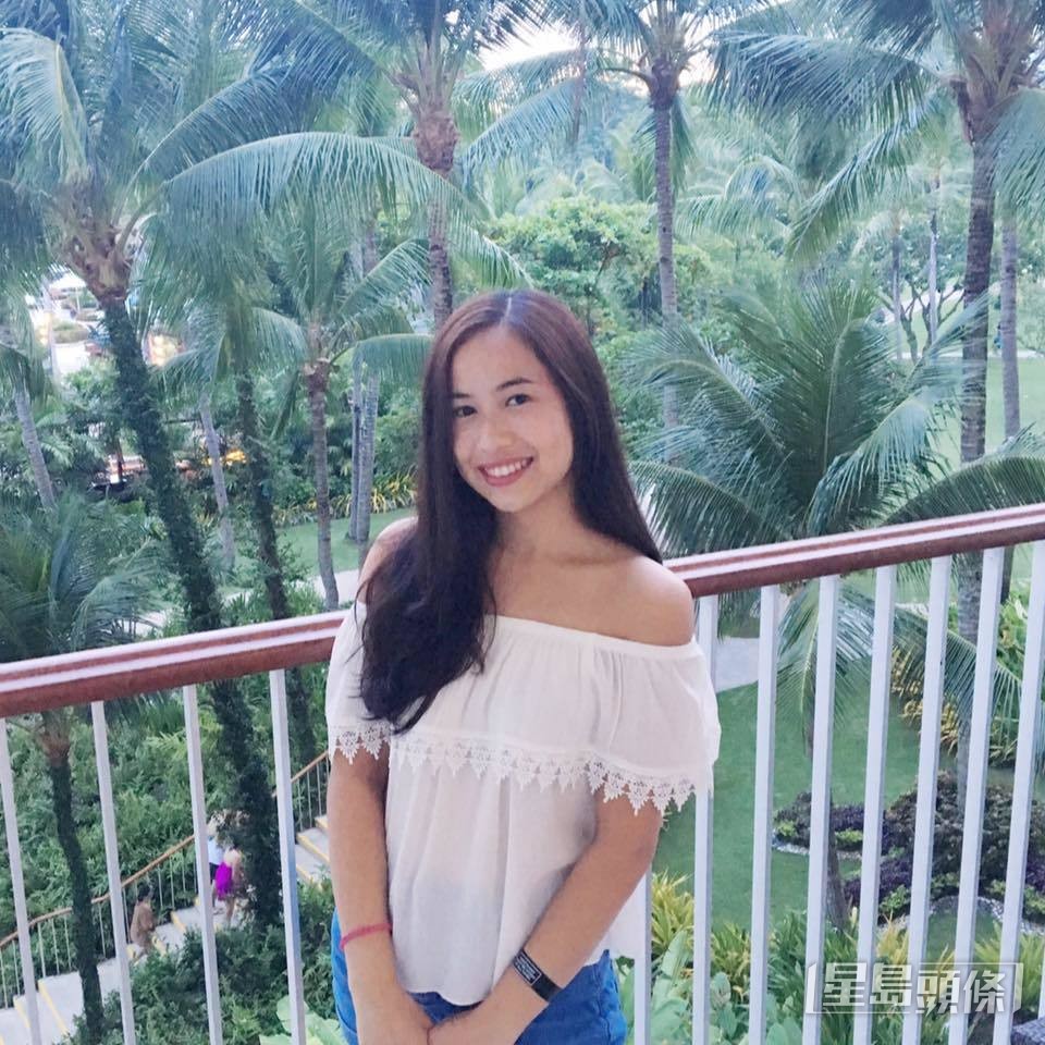 張堅庭的女兒張一諾在疫情初期2020年3月,原要由英國倫敦返港。