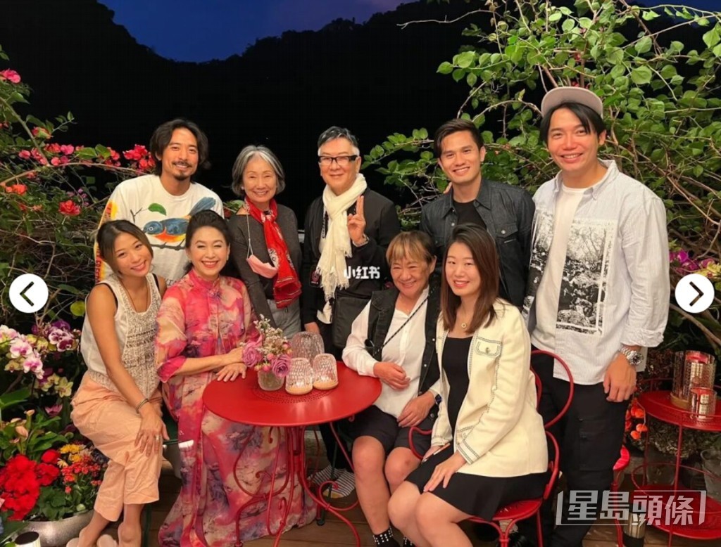 吳正元(後排左二)當年與林子祥奉子成婚,身為唱片公司高層的她安排林子祥與葉倩文合作,卻導致婚姻破裂。