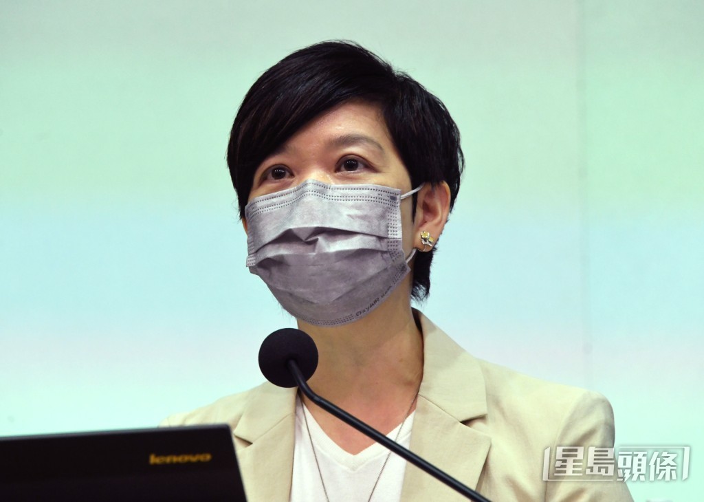 何永贤表示因应政府改变公私营房屋比例,需作出相应调整。资料图片