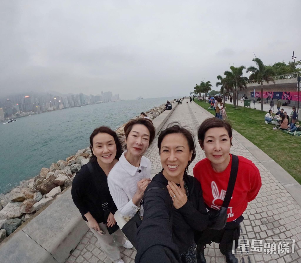 梁詠琳每經香港都會約舊友如黎芷珊和譚玉瑛聚舊。