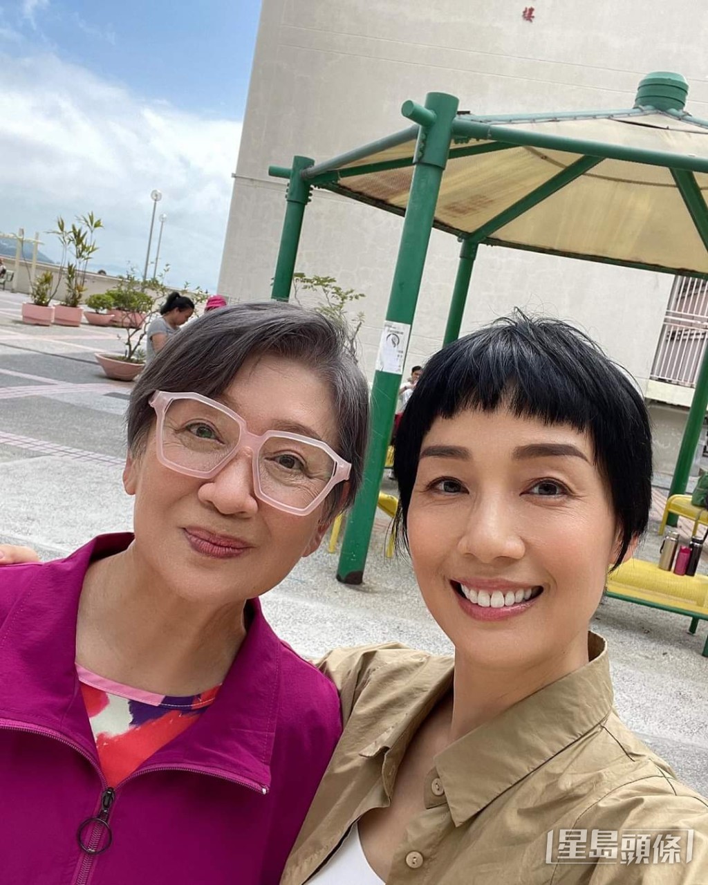 祥哥眼的鲍姐及江美仪演技一流。