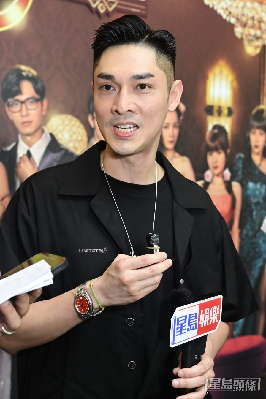 關楚耀稱,想旅行結婚簡單完成婚事,並謂受剛生B的妹妹感染想快些造人。